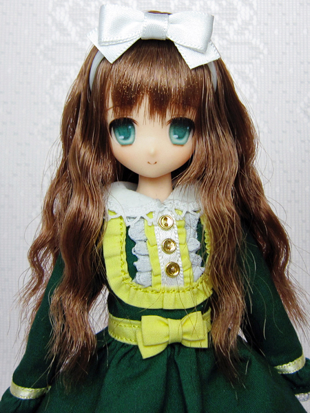 緑のドレスの女の子1